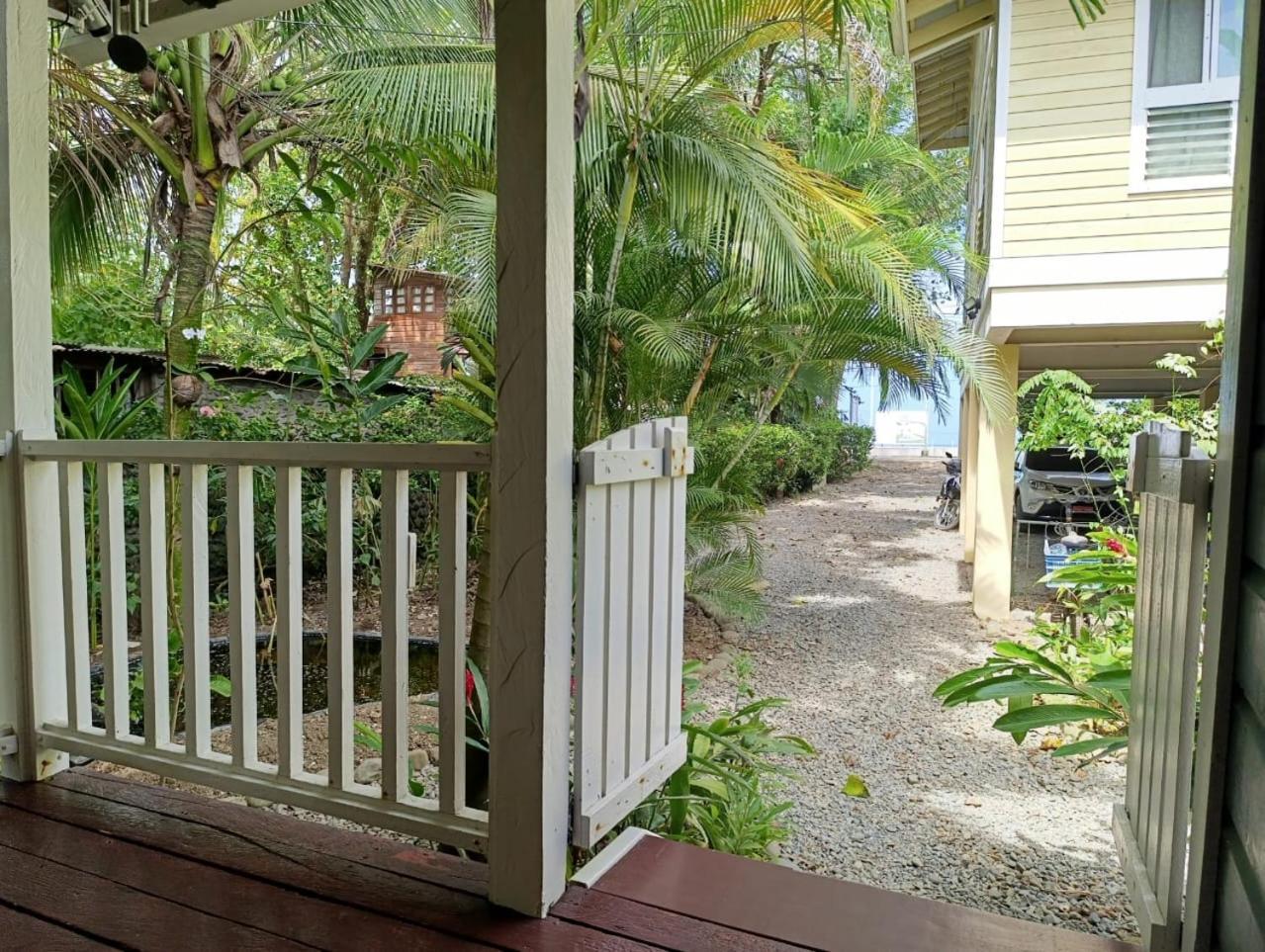 Santuarios Del Mar Apartment Bocas del Toro Exterior photo